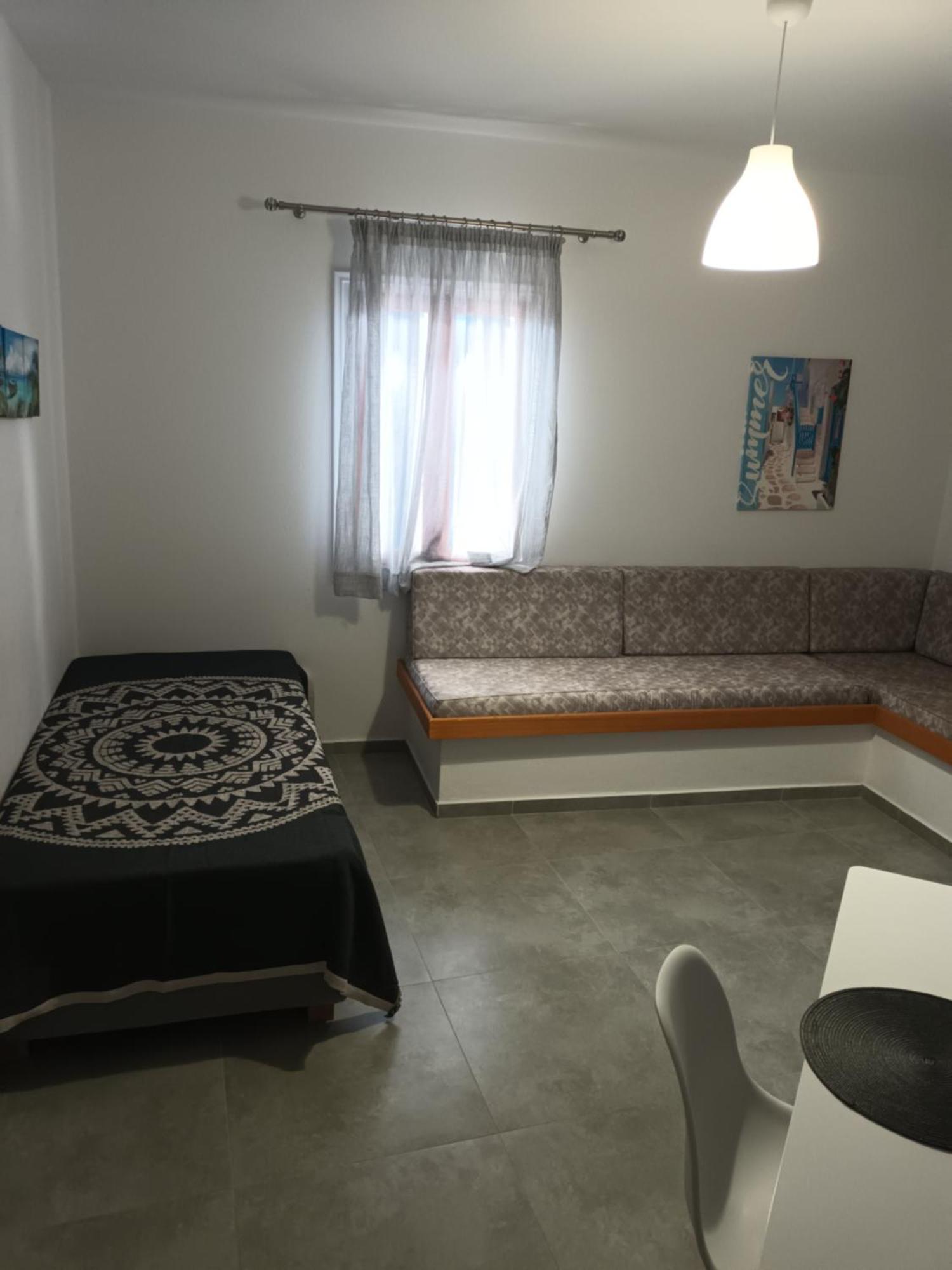 Holidays In Paros Алики Экстерьер фото